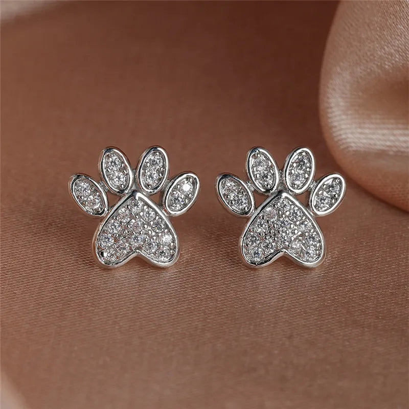 White Zirconia Paw Studs™ – Heart-Shaped Design