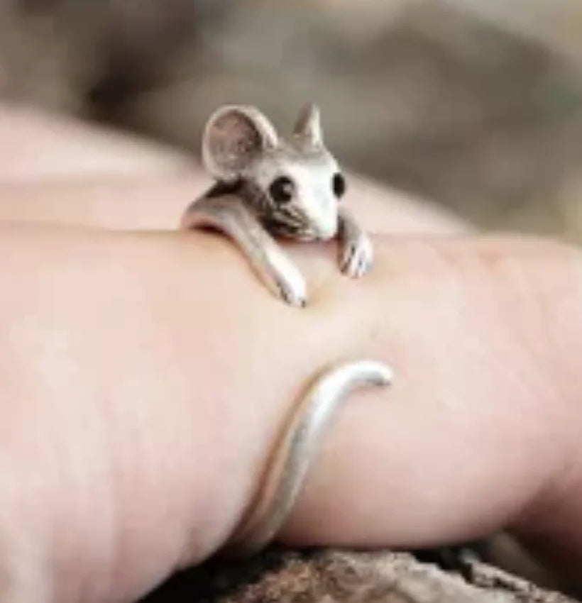 Adorable Mouse Wrap Ring™ – Vintage Adjustable Jewelry