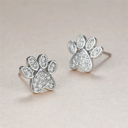White Zirconia Paw Studs™ – Heart-Shaped Design