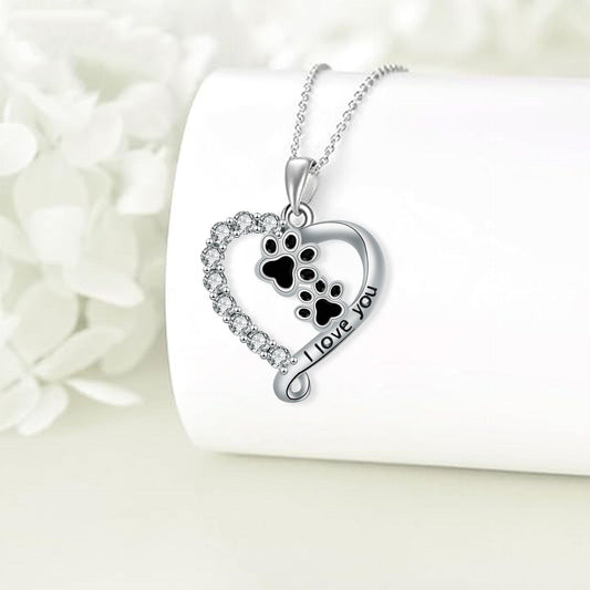 Heart-shaped Pendant Paw Necklace™