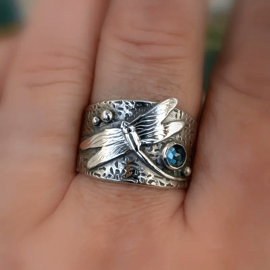 Vintage Blue Crystal Dragonfly Silver Ring™